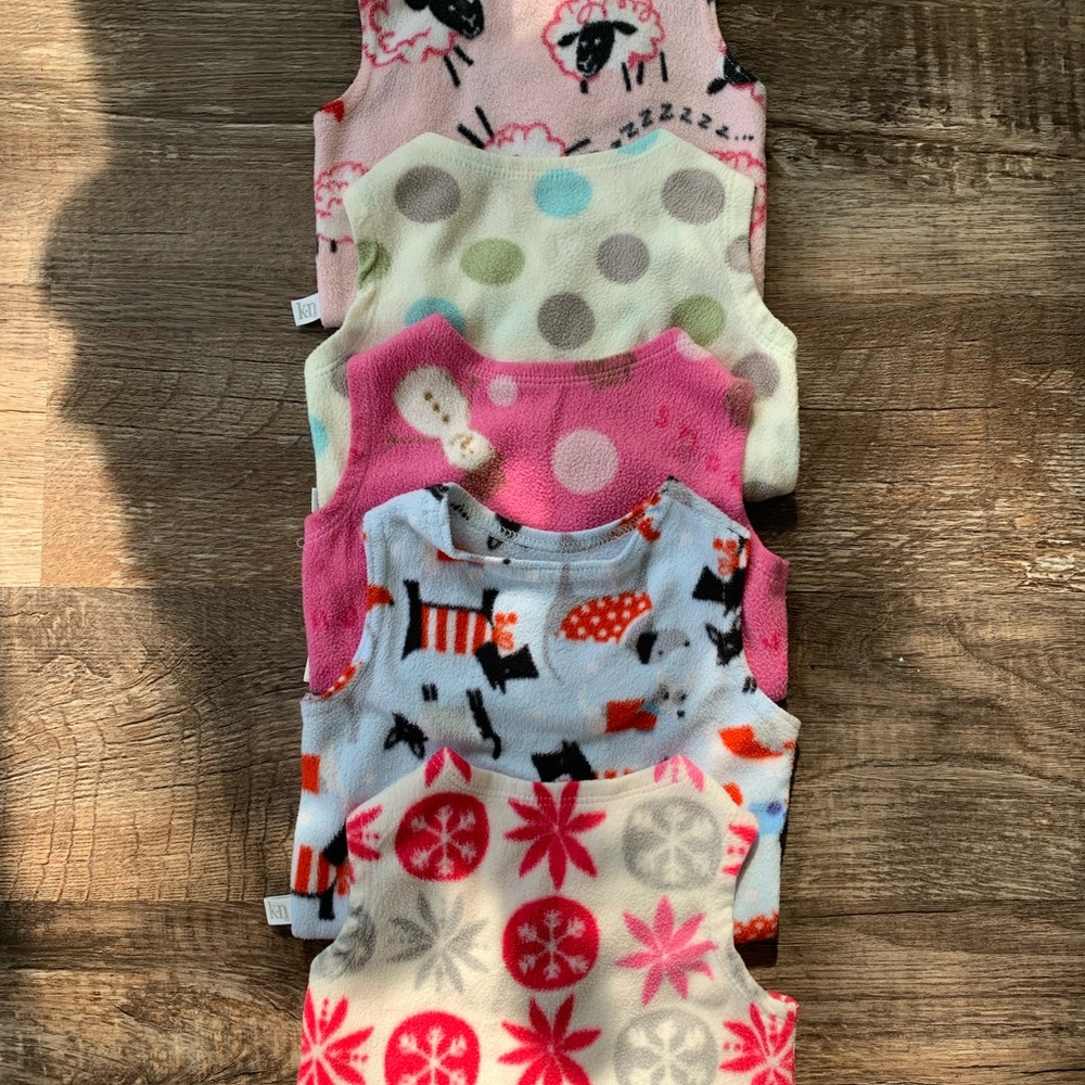 Pet - Karen Neuburger PJ’s (lot of 5)